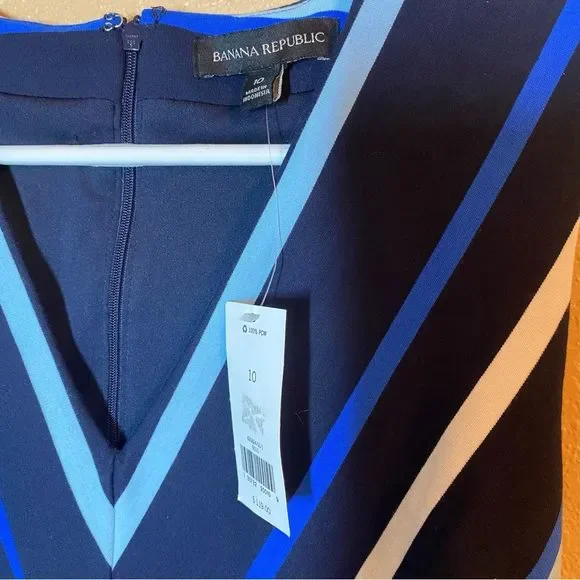 Banana Republic Women’s Striped V-neck Striped Knit Sheath Dress size 10 - Picture 2 of 3